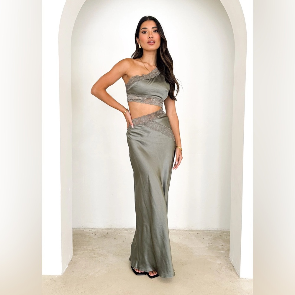 Saints & Secrets‎ Sakshi One Shoulder Maxi Dress